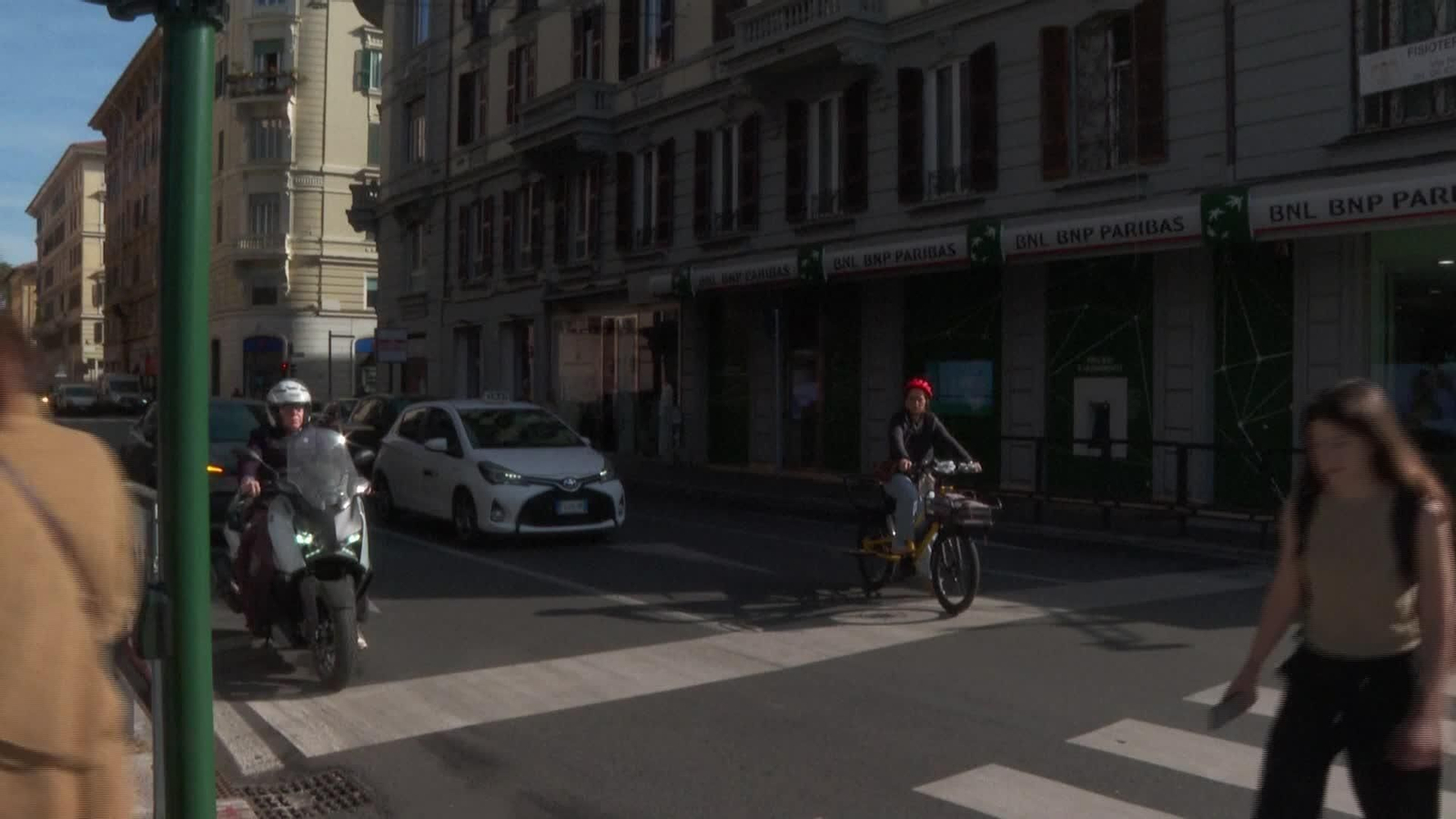 X004-ITALIA REACCION MELONI