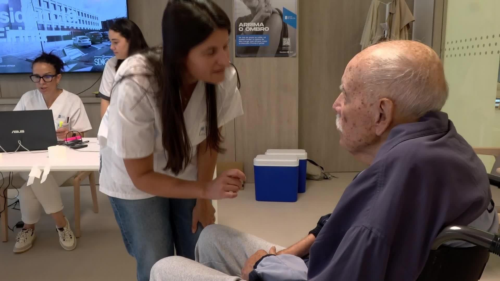 L031-PONTEVEDRA CAMPAÑA VACUNACION GRIPE Y COVID