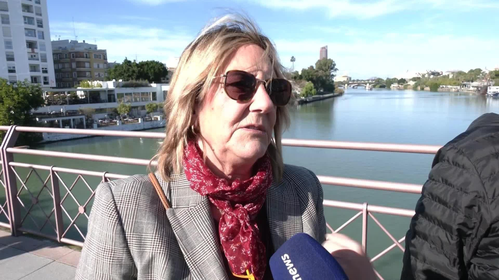 X047-SEVILLA PALABRA DEL AÑO