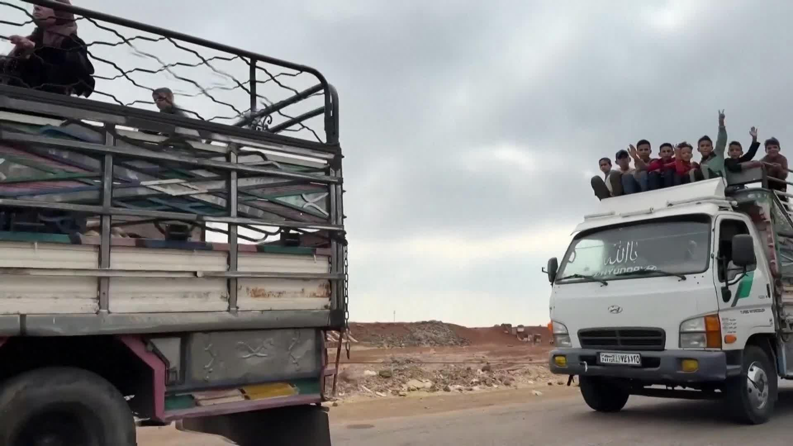 L606-SIRIA BEDUINOS HUYEN DEL PAIS