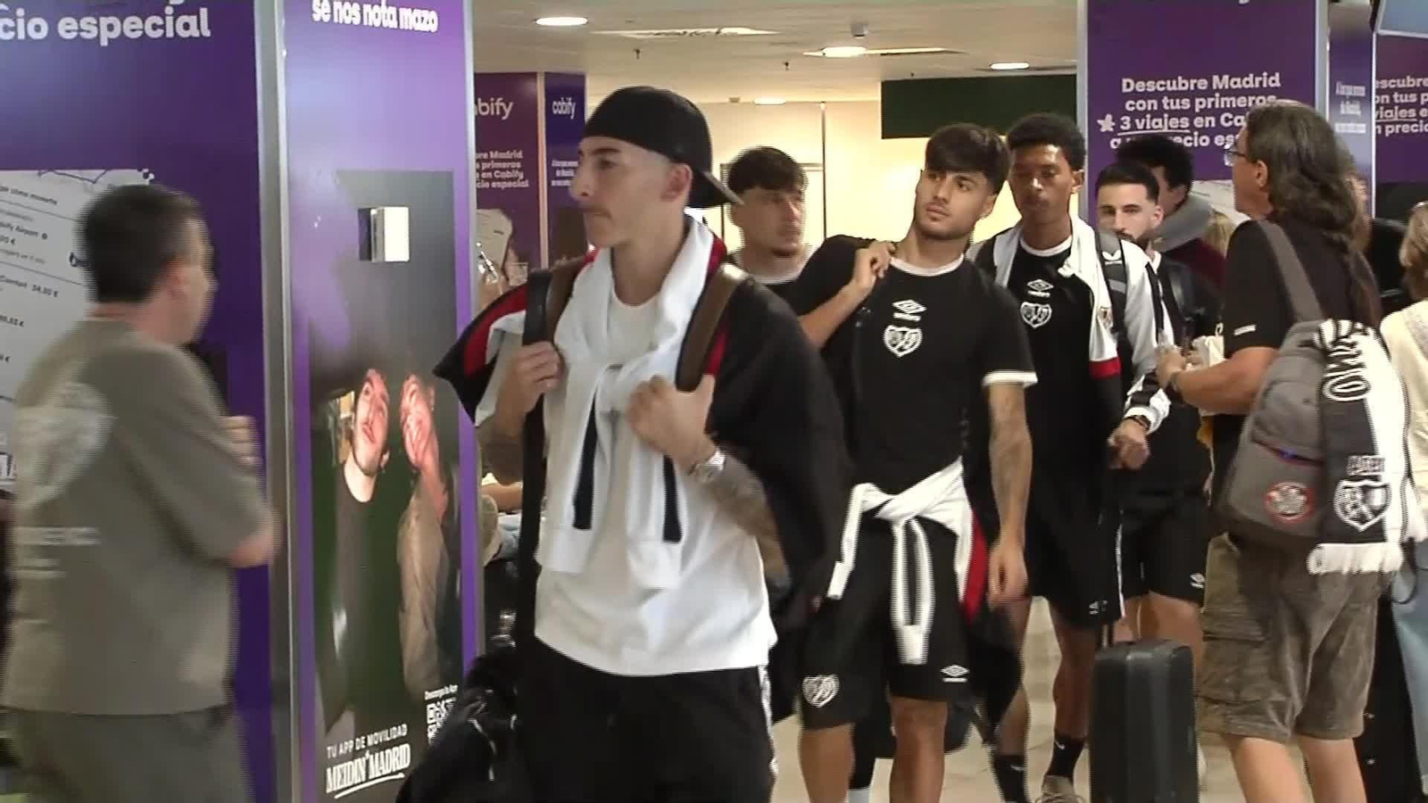 L079-MADRID SALIDA RAYO VALLECANO A LEIPZIG FINAL CONFERENCE