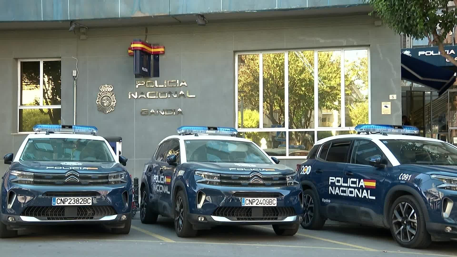 J069-VALENCIA BEBE SUSTRAIDO POR SU PADRE TARDE