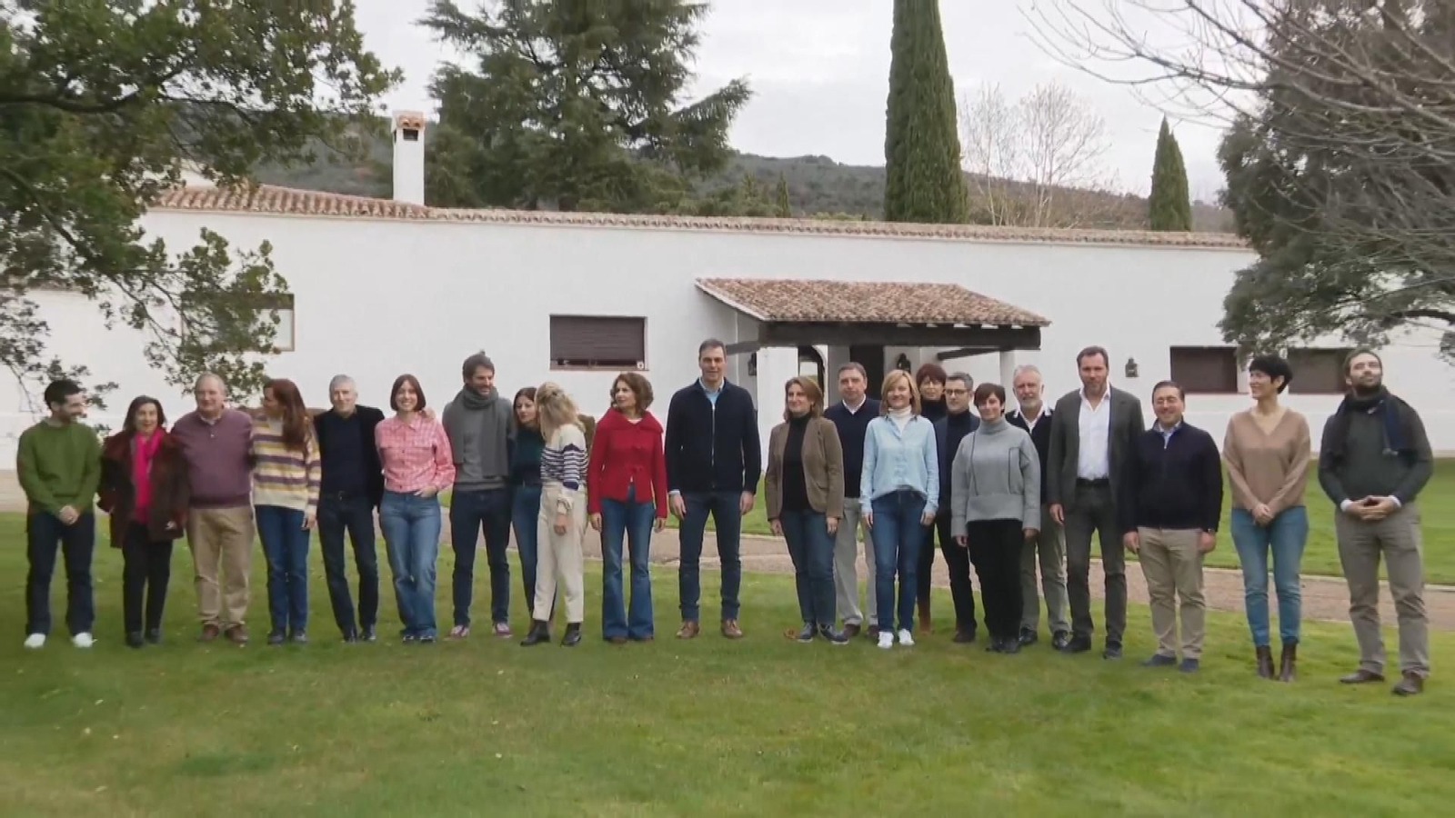Sánchez reúne a sus ministros en Quintos de Mora para analizar el tablero de la legislatura