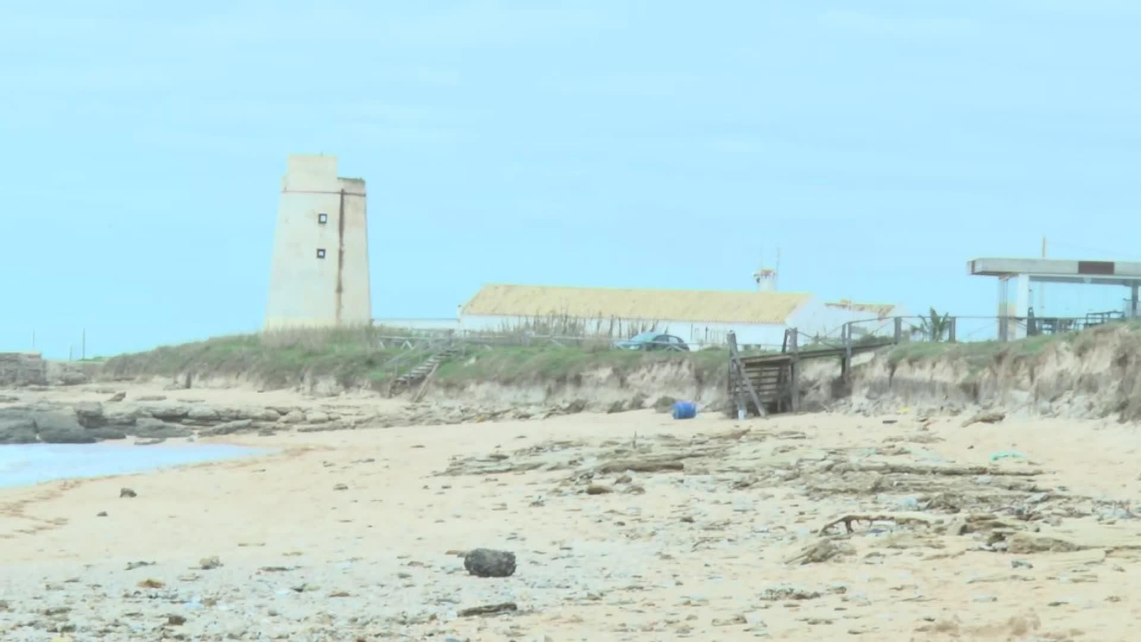 L053-CADIZ DESTROZOS PLAYAS