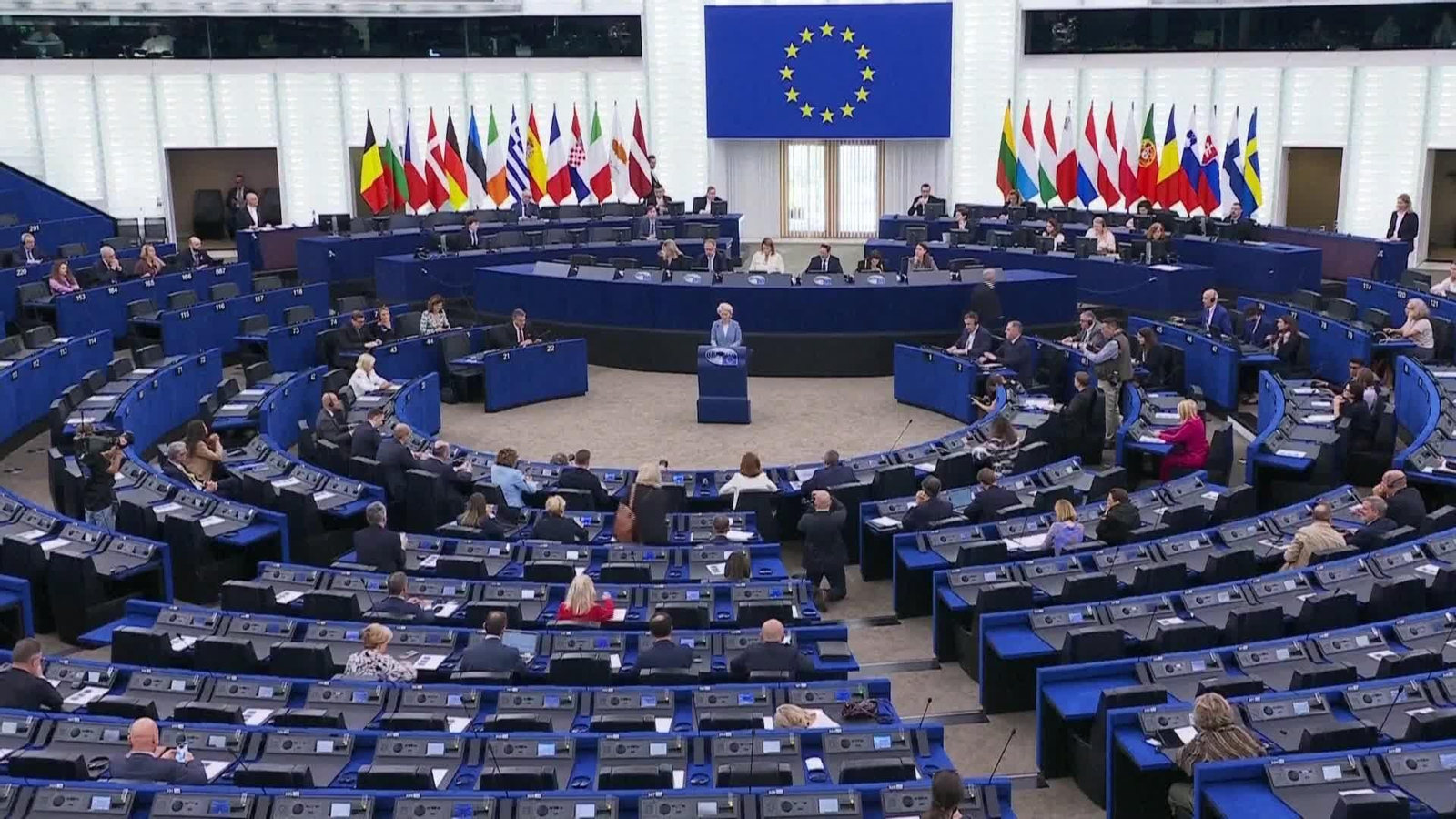 M004-BRUSELAS VON DER LEYEN AYUDA ENERGIA