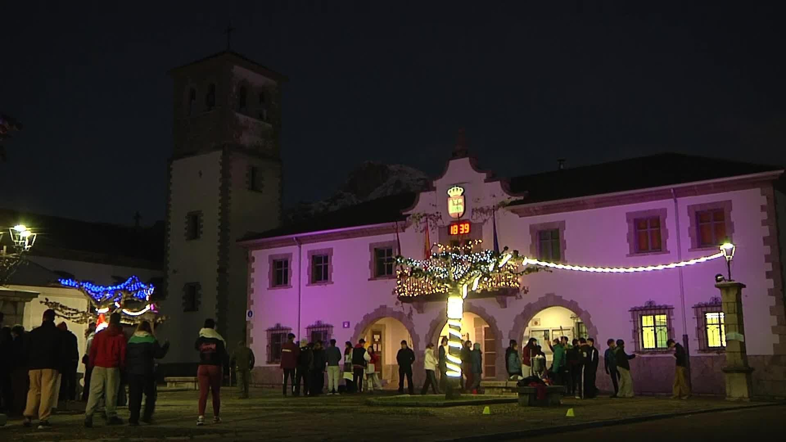 M002-EDI LEON VILLAMANIN DIVIDIDO TODAVIA