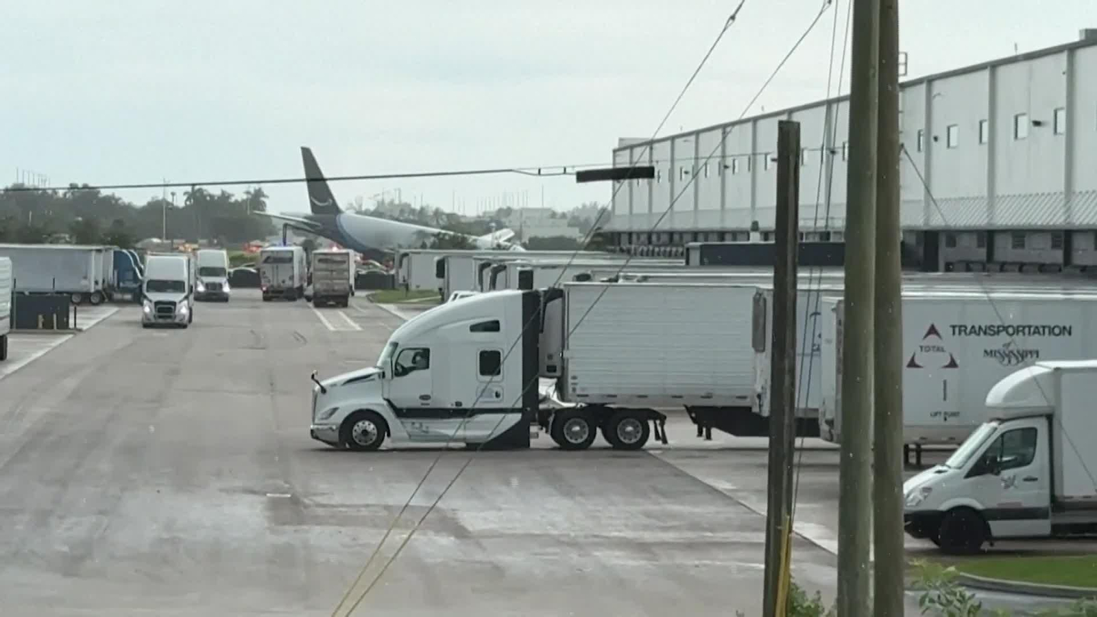 L004-EEUU ACCIDENTE AVION AMAZON