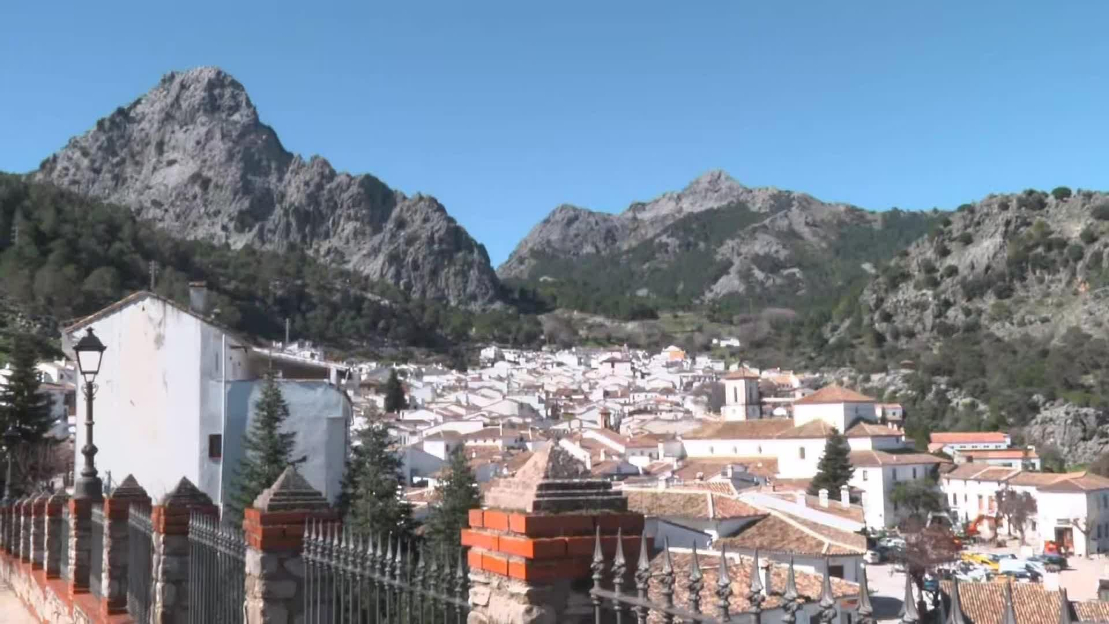 M039-CADIZ VECINOS ZONA EXCLUSION GRAZALEMA