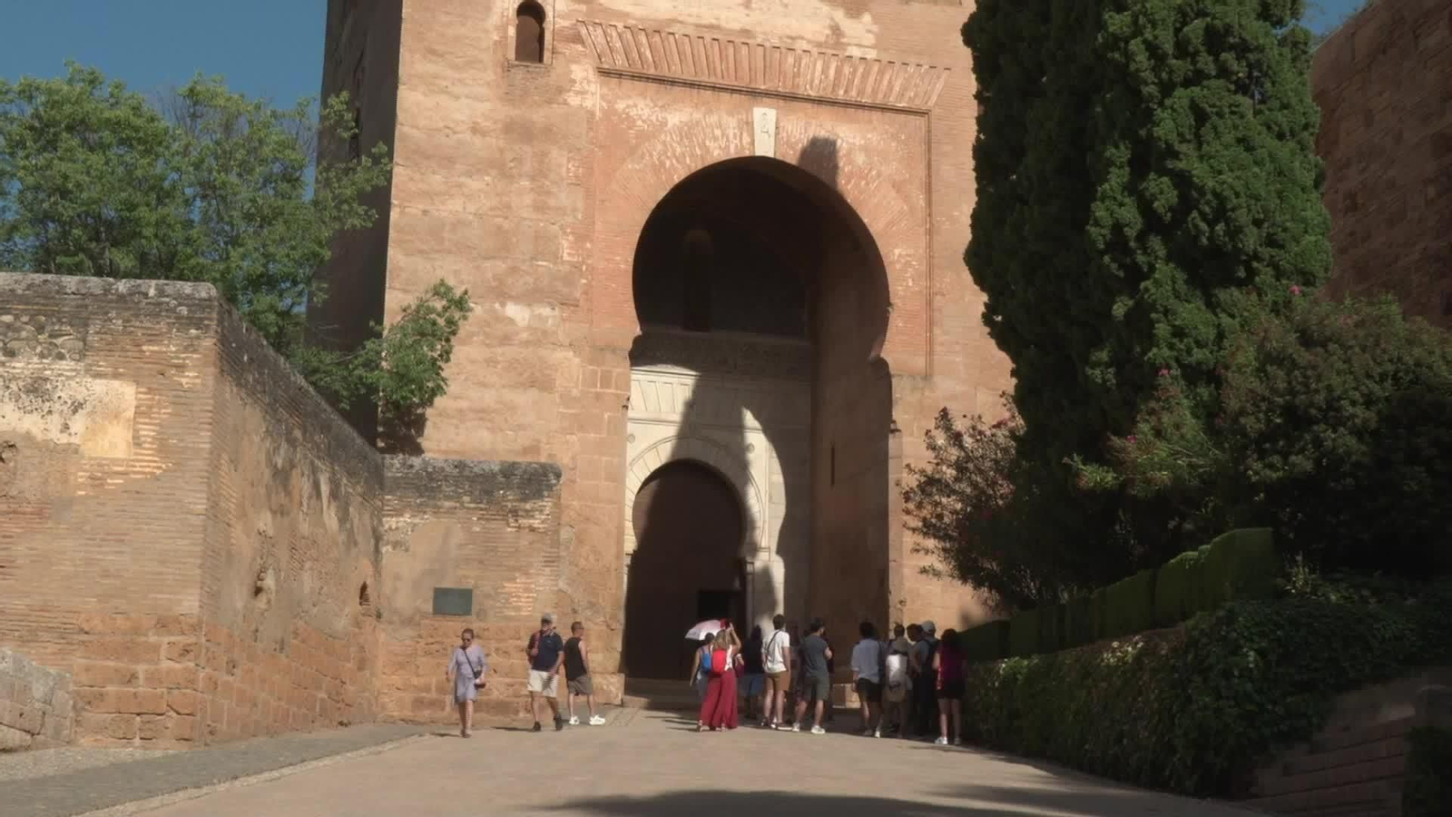 X025-GRANADA REABREN ESTANCIAS LA ALHAMBRA
