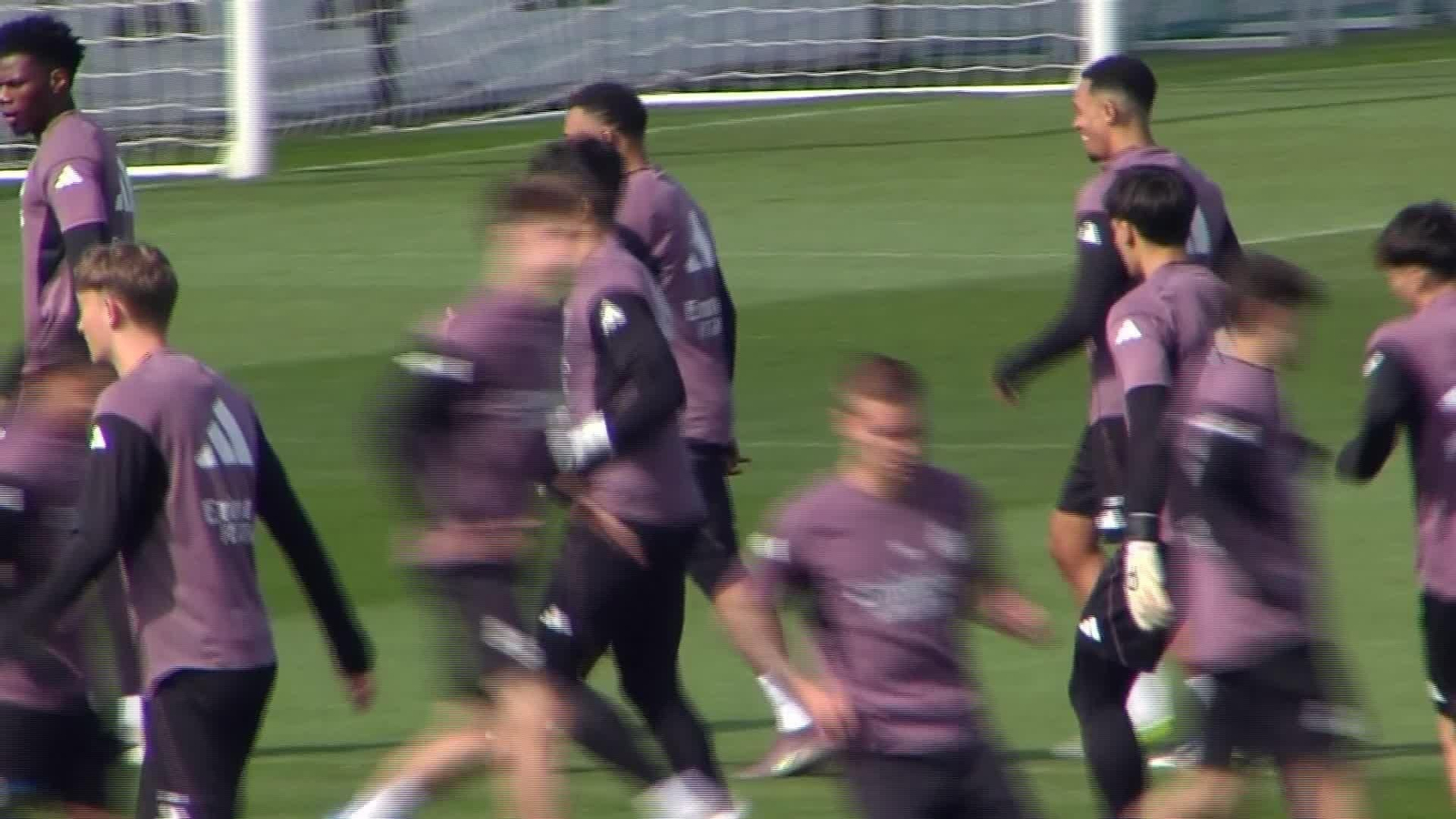 V017-MADRID ENTRENAMIENTO REAL MADRID