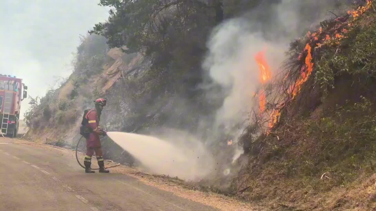 S041-IMAGENES UME HUESCA INCENDIO PENAS DE RIGLOS