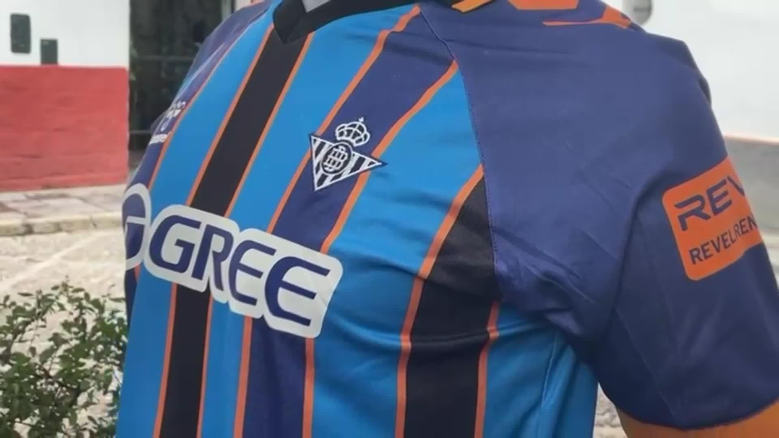 va presentacion camisetas betis