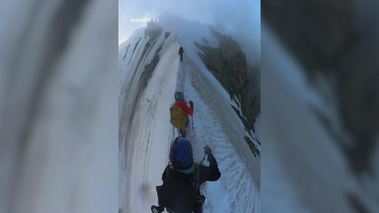 M049-EDI BARCELONA ALPINISTA DE 10 AÑOS