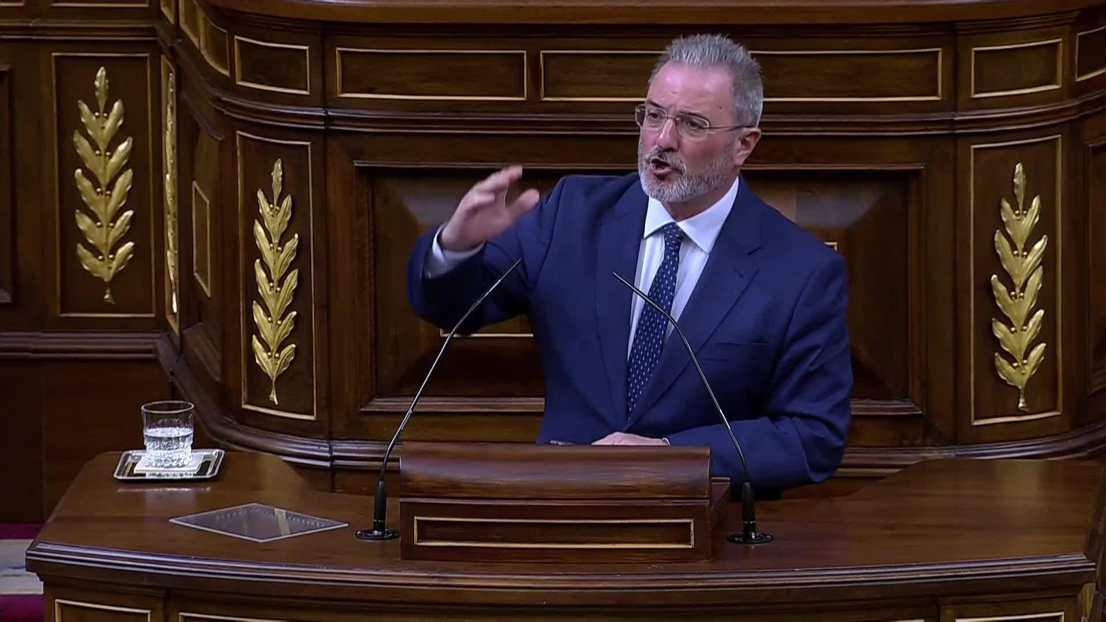 va bronca congreso eutanasia