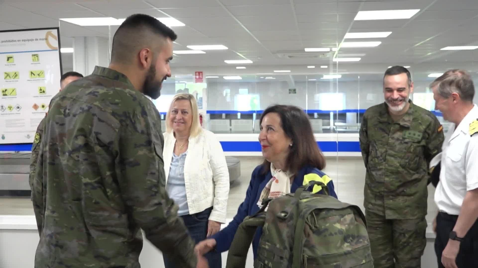va robles despide mision libano