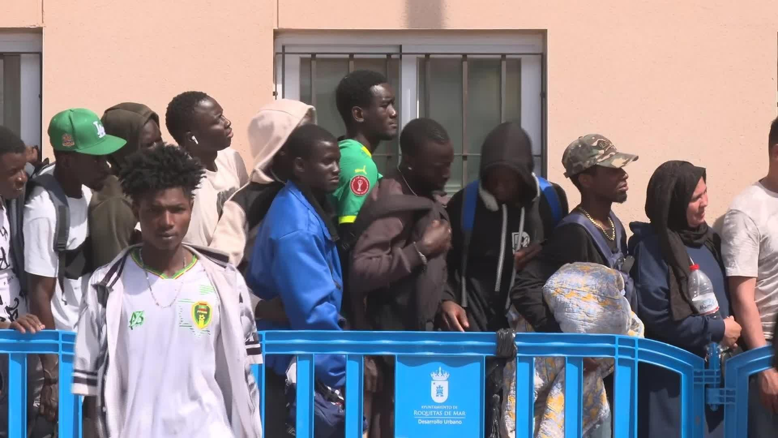 L060-ALMERIA COLAS REGULARIZACION INMIGRANTES ROQUETAS