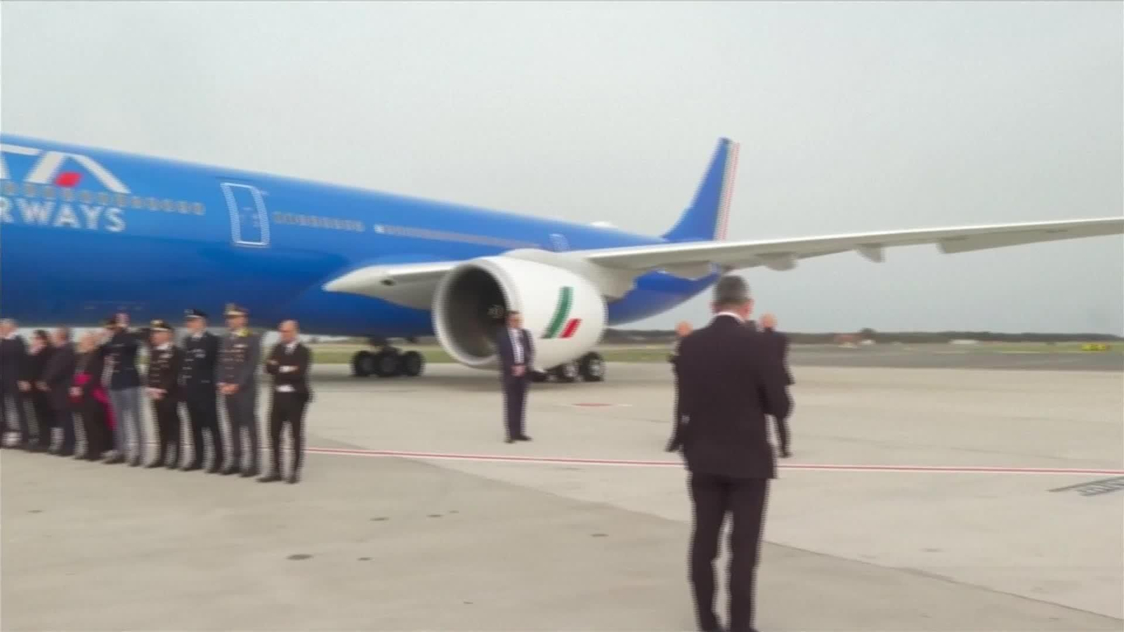 L001-ITALIA SALIDA DEL PAPA VIAJE AFRICA