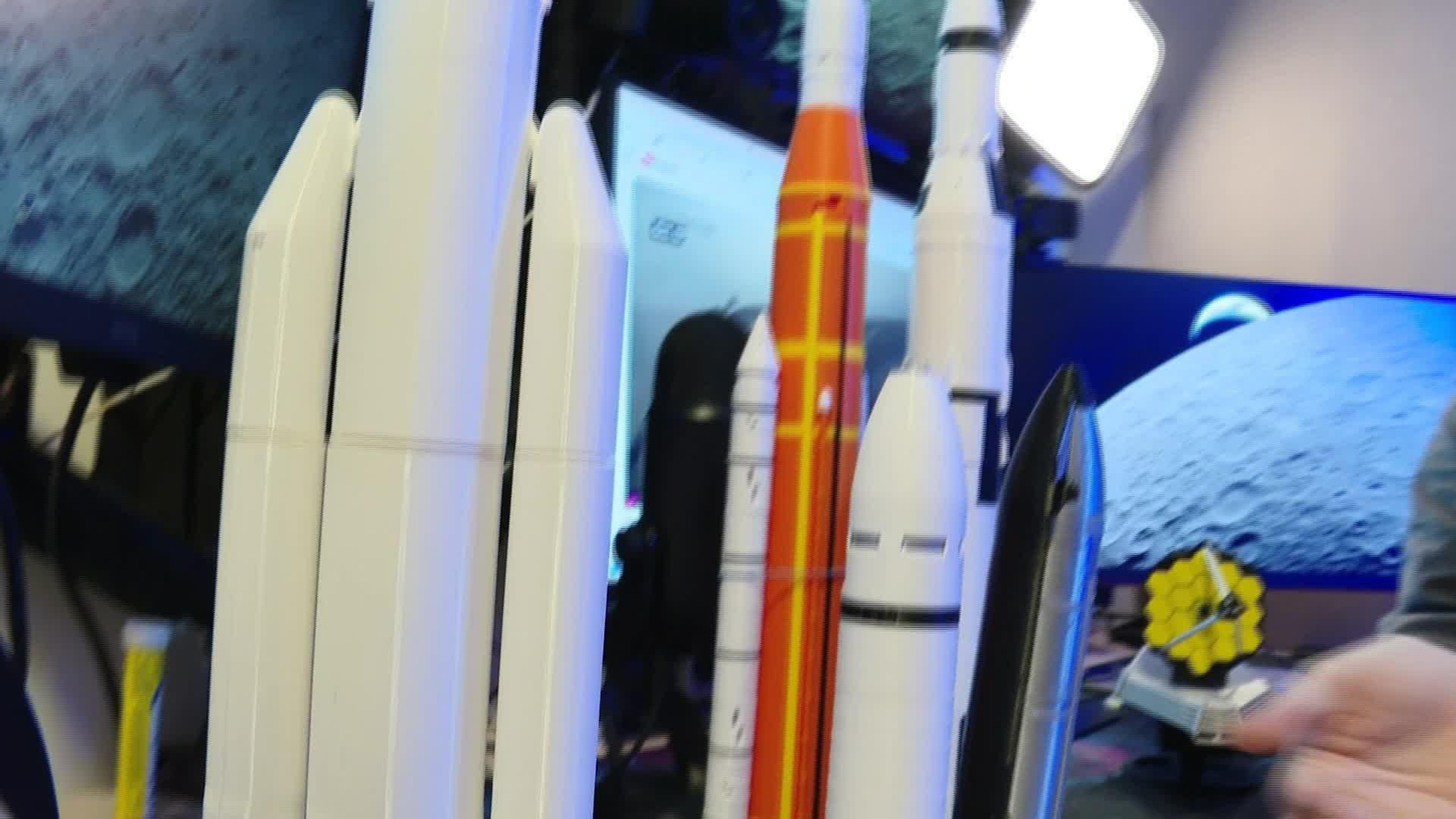 J038-BARCELONA ENTREVISTA EXPERTO REGRESO ASTRONAUTAS