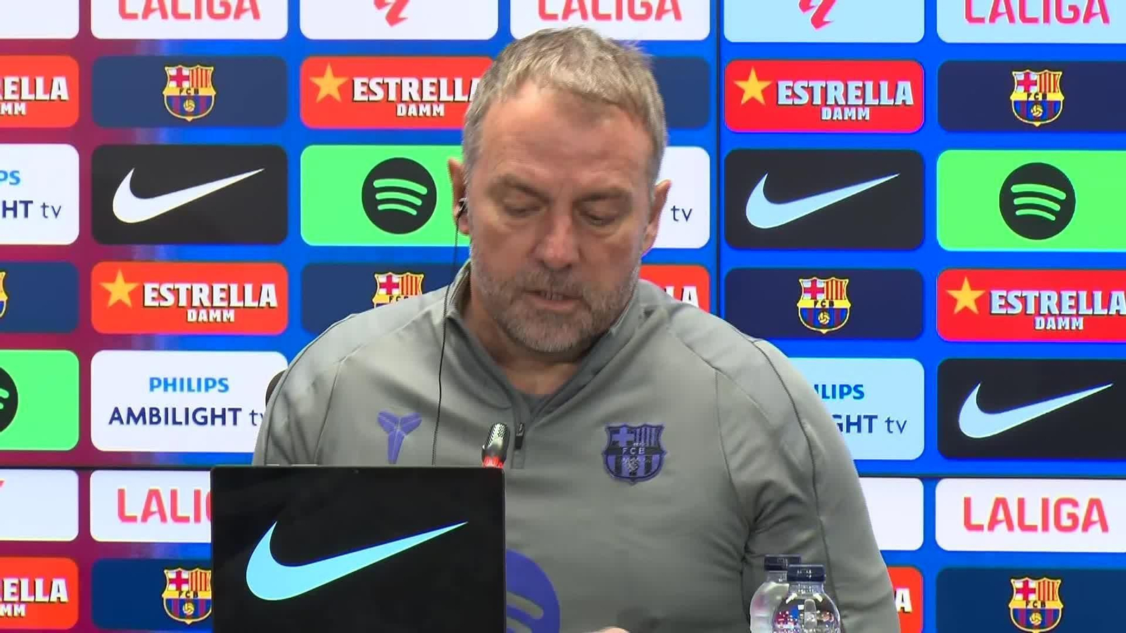 V025-BARCELONA RP HANSI FLICK