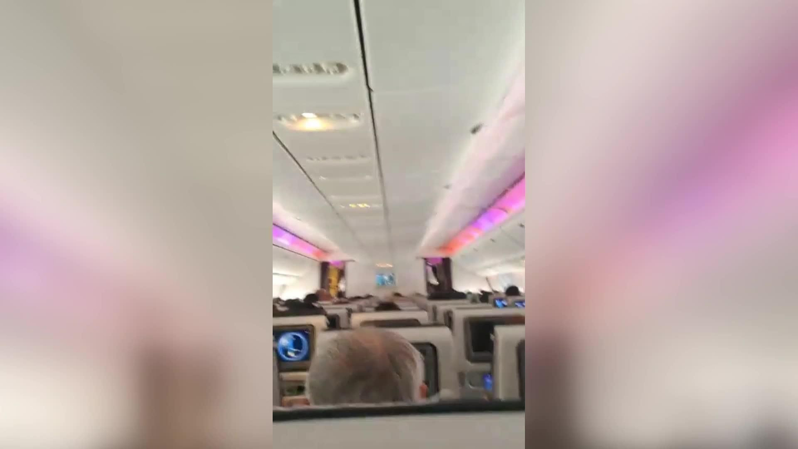 S034-MADRID LLEGADA ESPAÑOLES ORIENTE MEDIO VUELO COMERCIAL