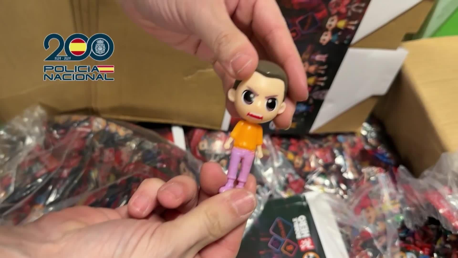 va operacion juguetes falsos