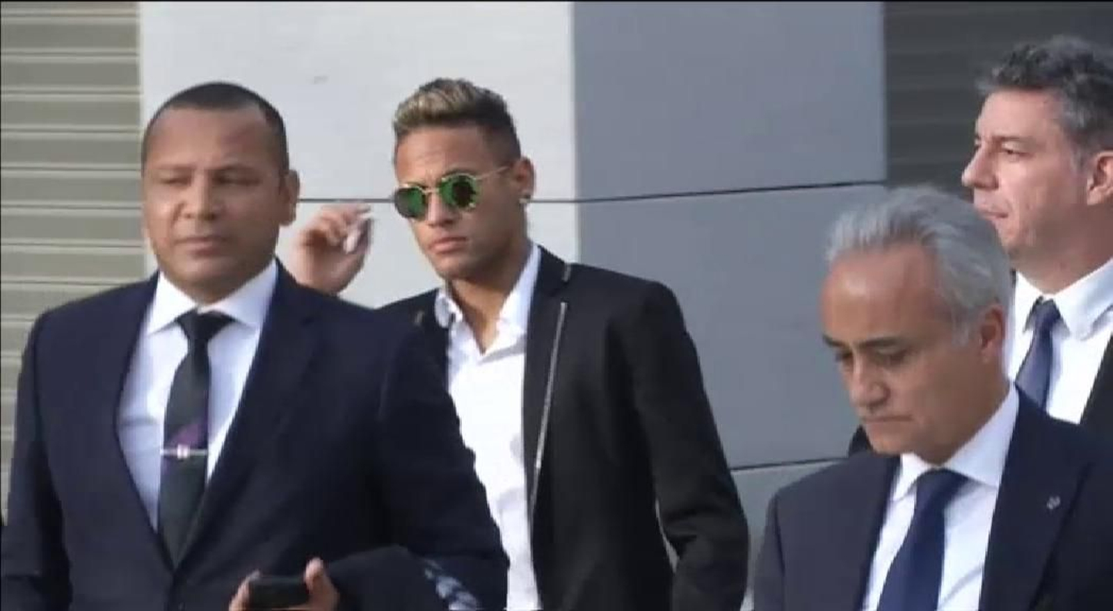 Neymar encabeza la lista de morosos de Hacienda
