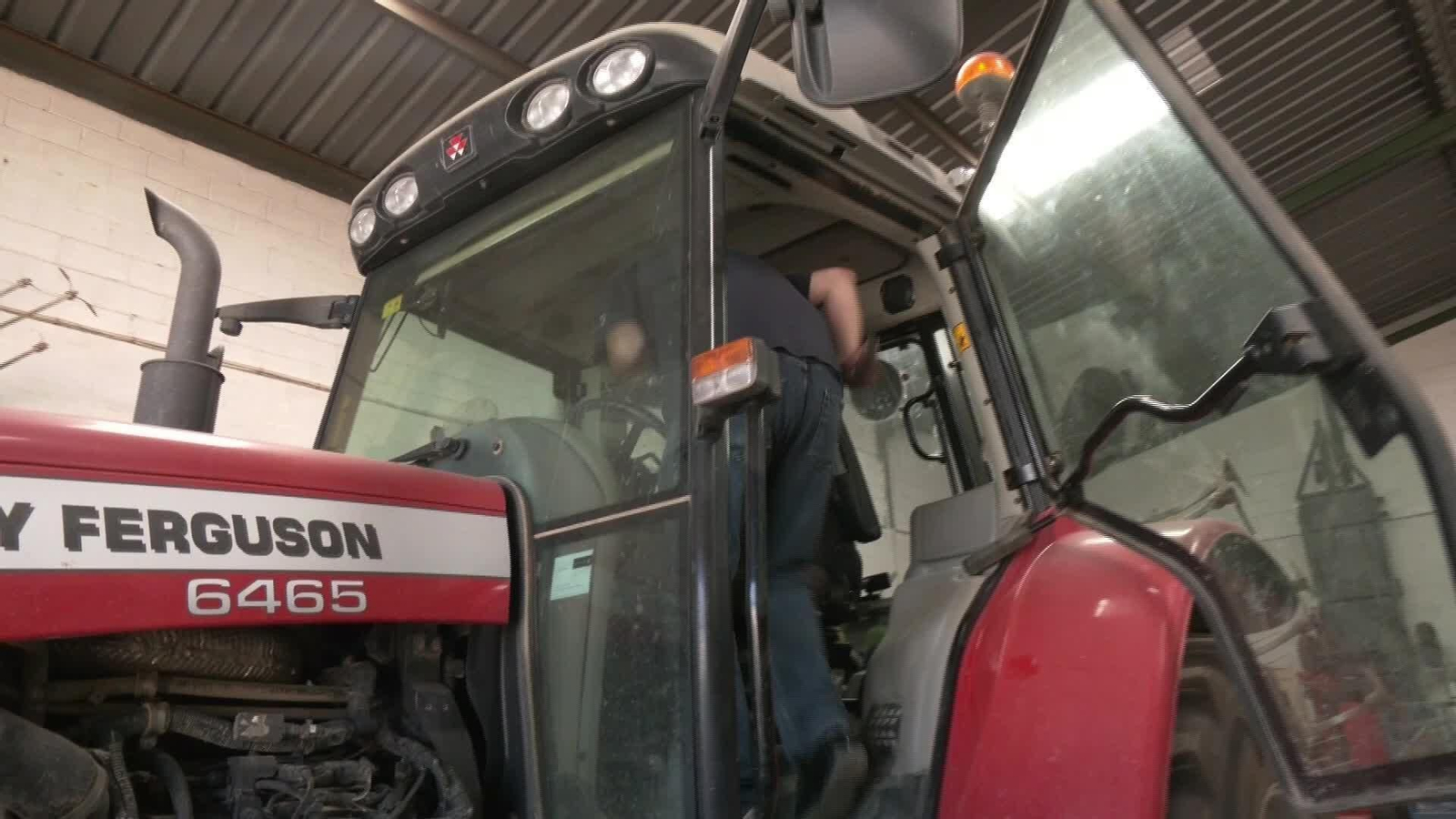 L646-VARIOS PAPEL TRACTORISTAS EN INCENDIOS