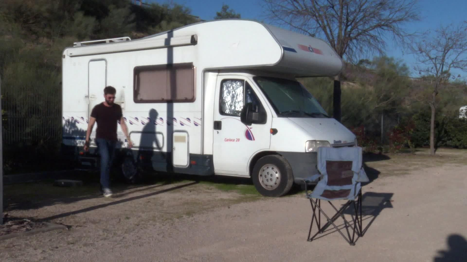 J053-EDI VARIOS VIVIR EN AUTOCARAVANA