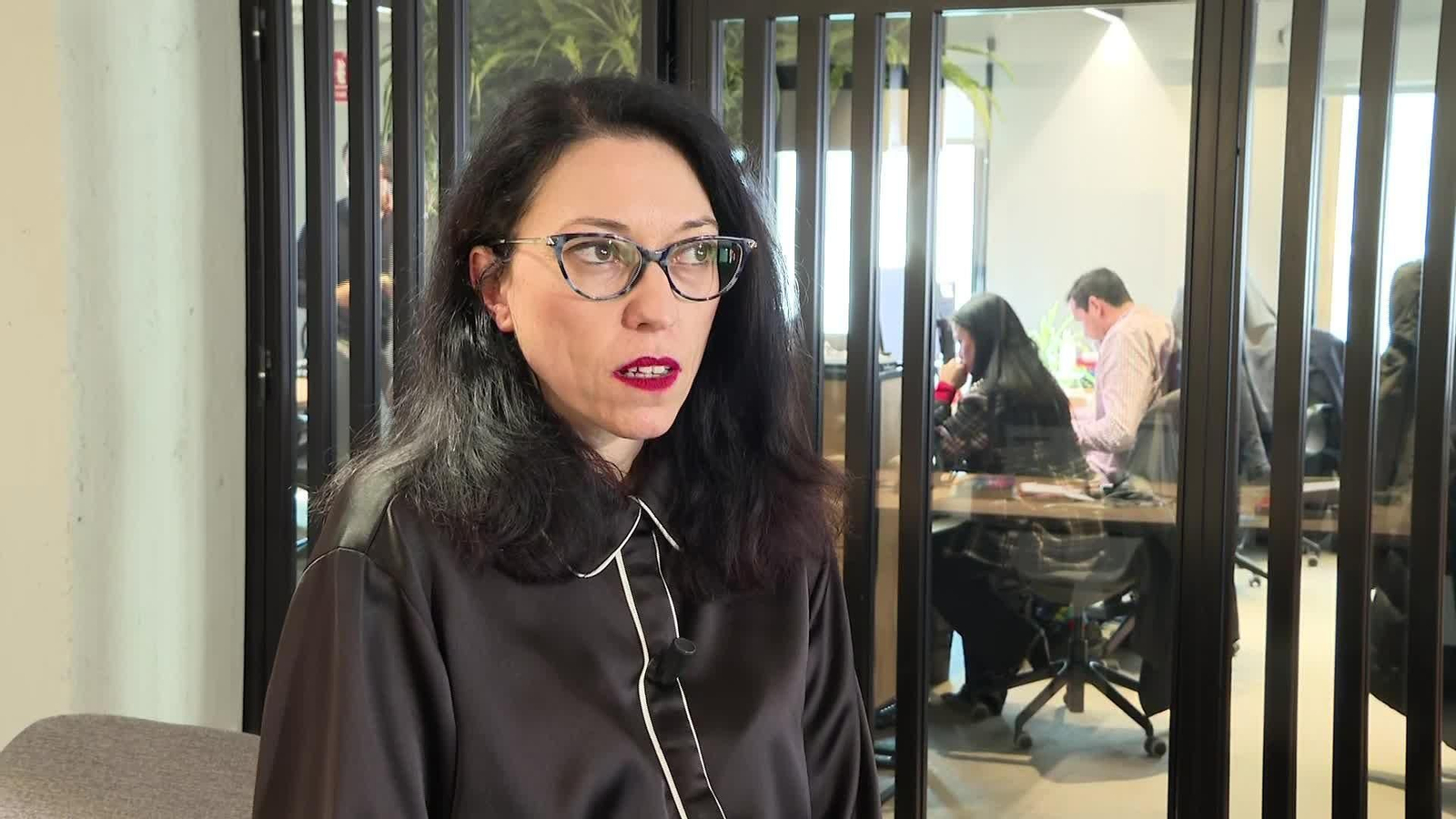 M024-MADRID ENTREVISTA PERIODISTA DENUNCIA ABUSOS JULIO IGLESIAS