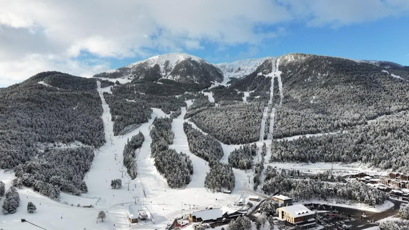J033-GIRONA DRON ESTACION LA MASELLA