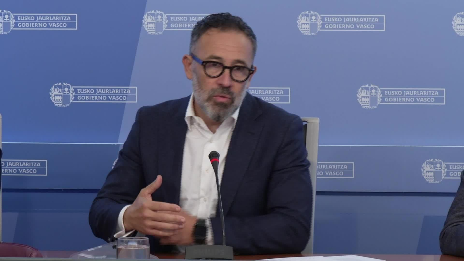 X033-SAN SEBASTIAN GOBIERNO VASCO COMPRA PISOS FONDO 1