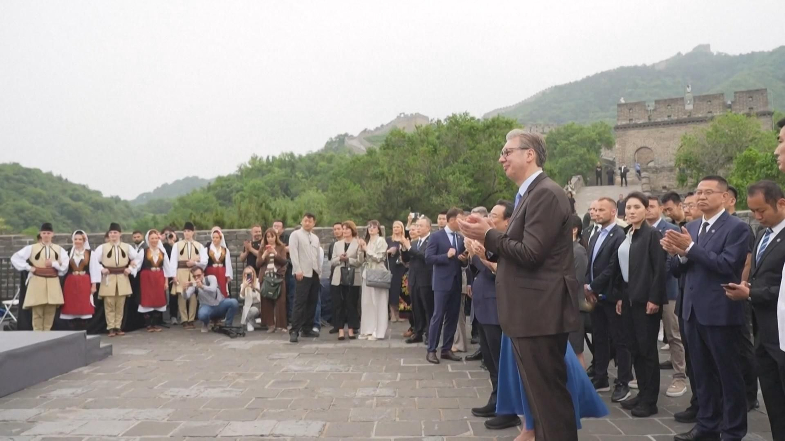 va presidente serbio visita gran muralla frame 474