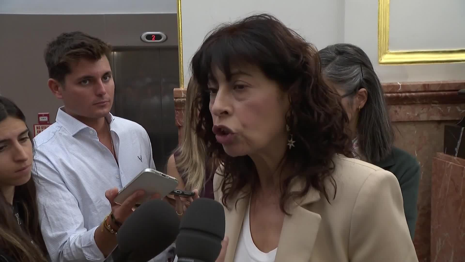 va ana redondo pasillos