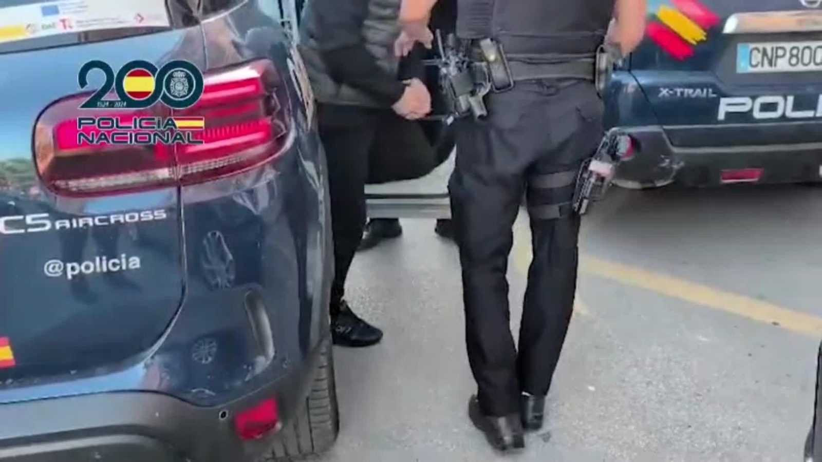M014-IMAGENES POLICIA CIBERDELINCUENTE DETENIDO