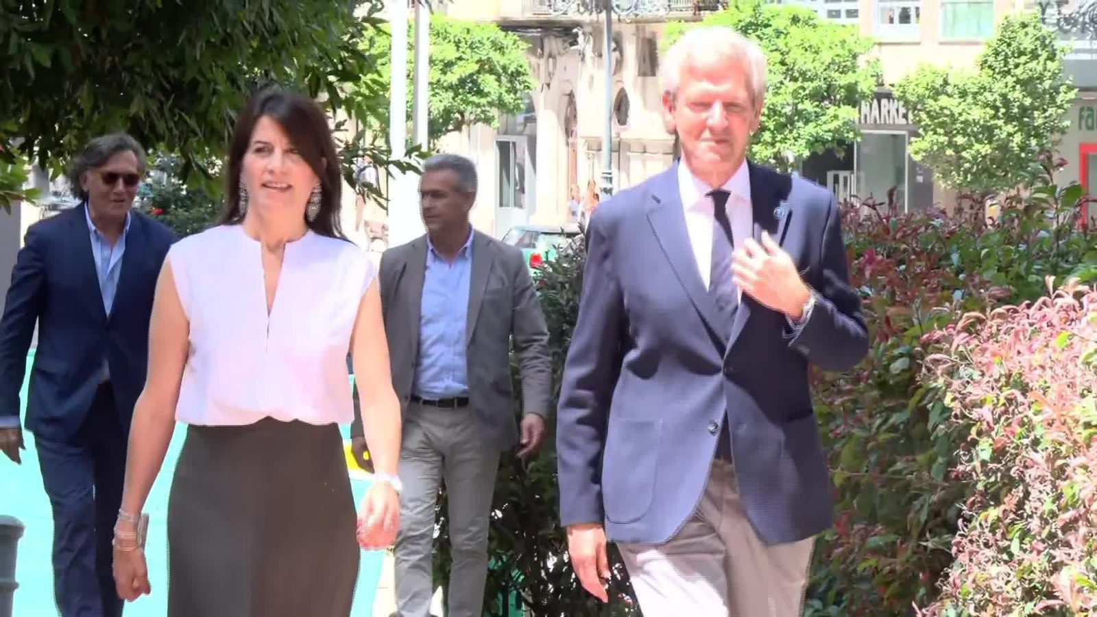 V028-VIGO FEIJOO CON EMPRESARIOS