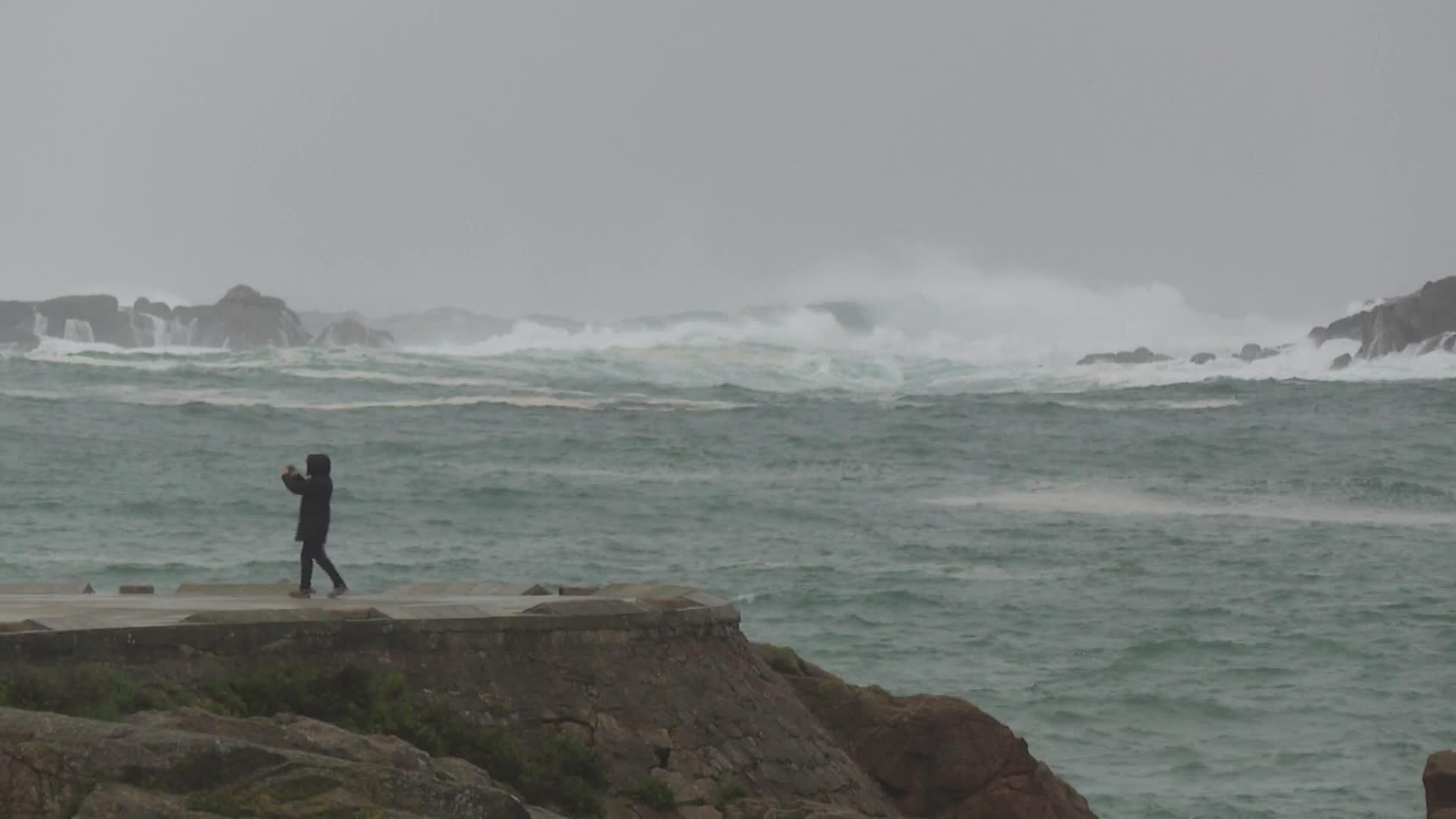 V041-A CORUÑA ALERTA OLEAJE