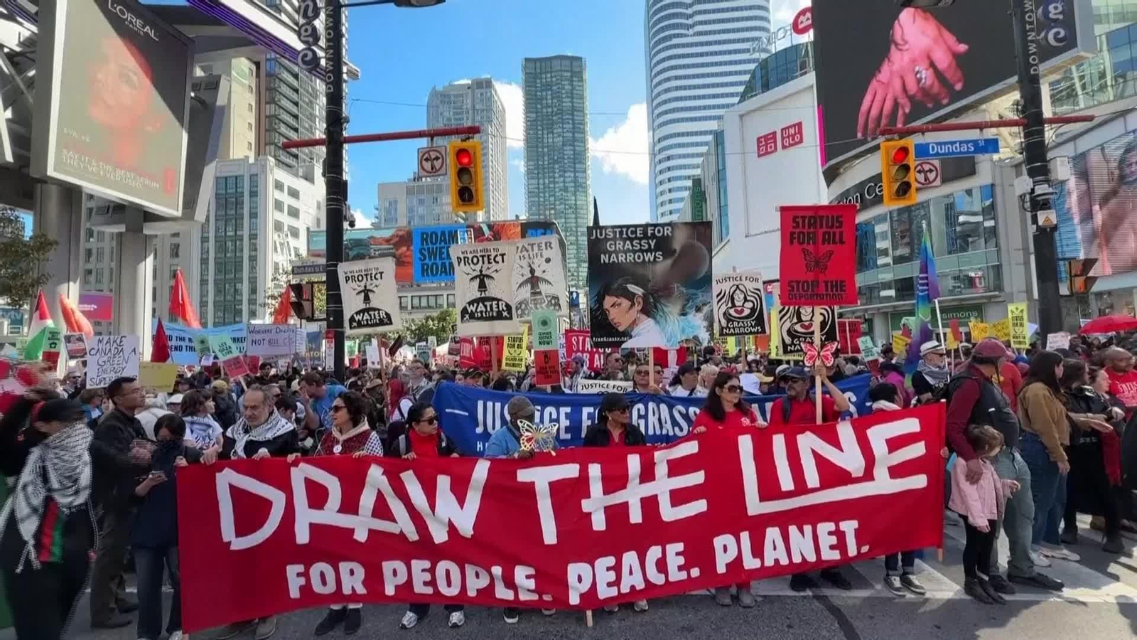 D006-CANADA CONCENTRACION CONTRA EL GOBIERNO