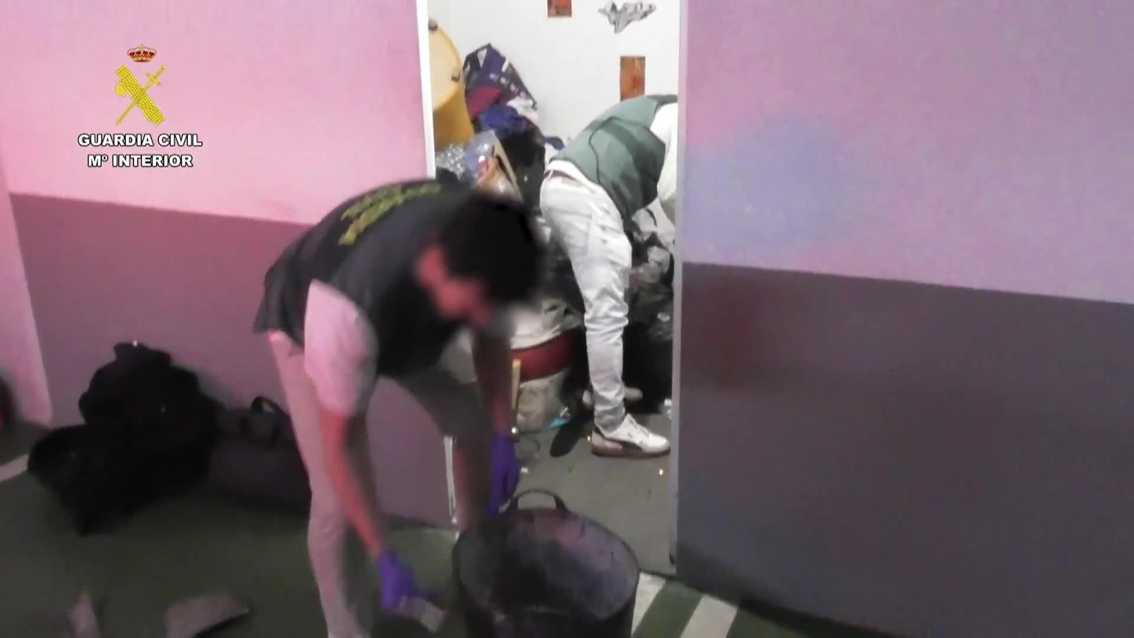 V017-CANTABRIA RECUPERADA ESTATUA BALLESTEROS TROCEADA