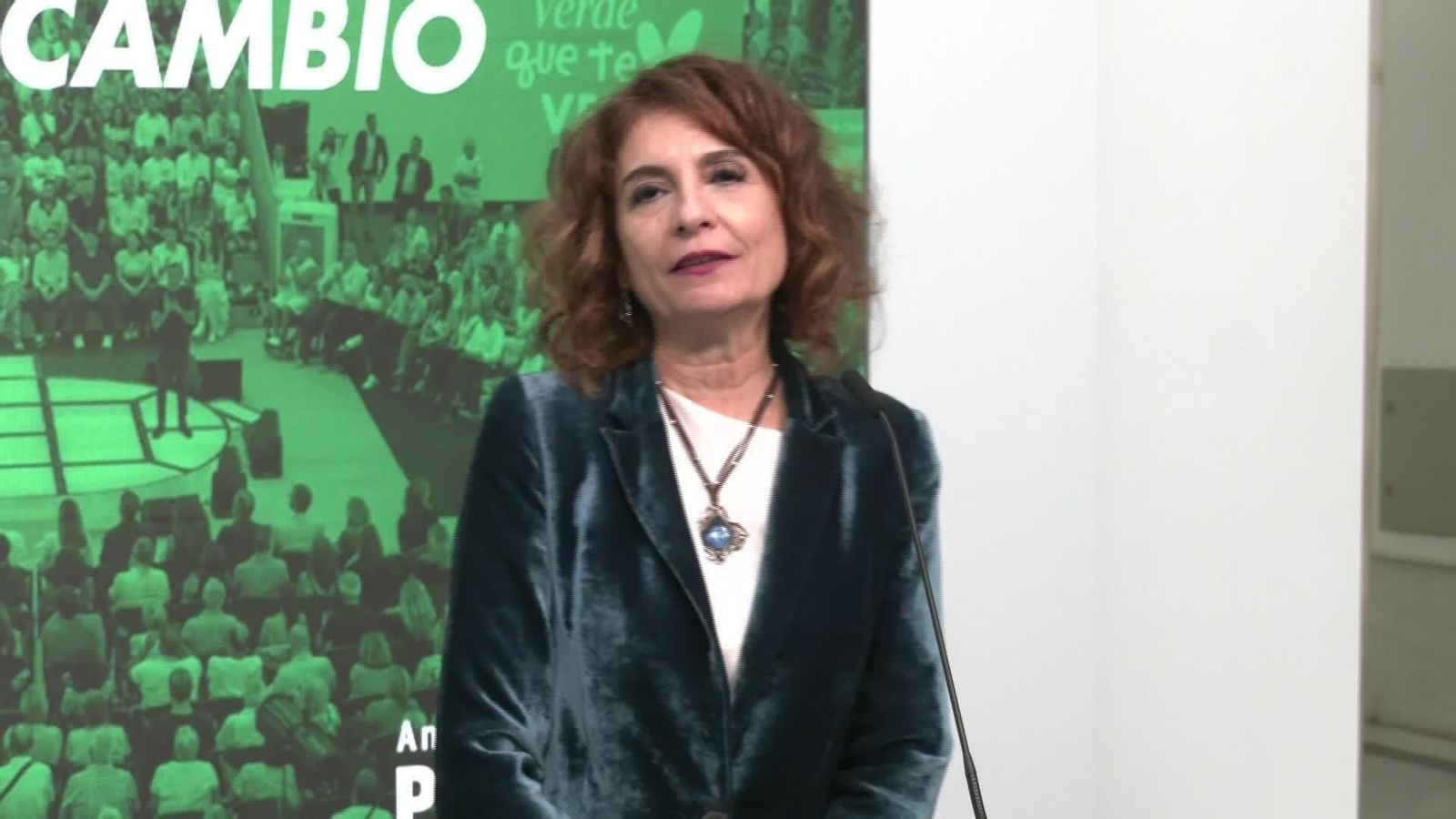 J073-SEVILLA ACTO MARIA JESUS MONTERO TARDE