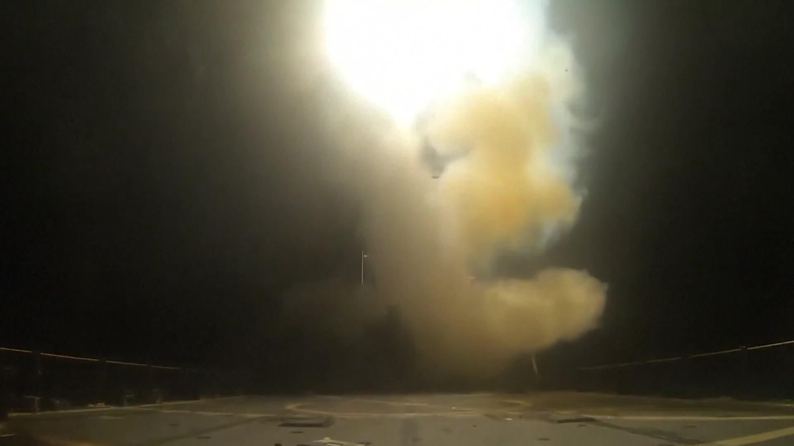 J005-IRAN CONTINUAN BOMBARDEOS