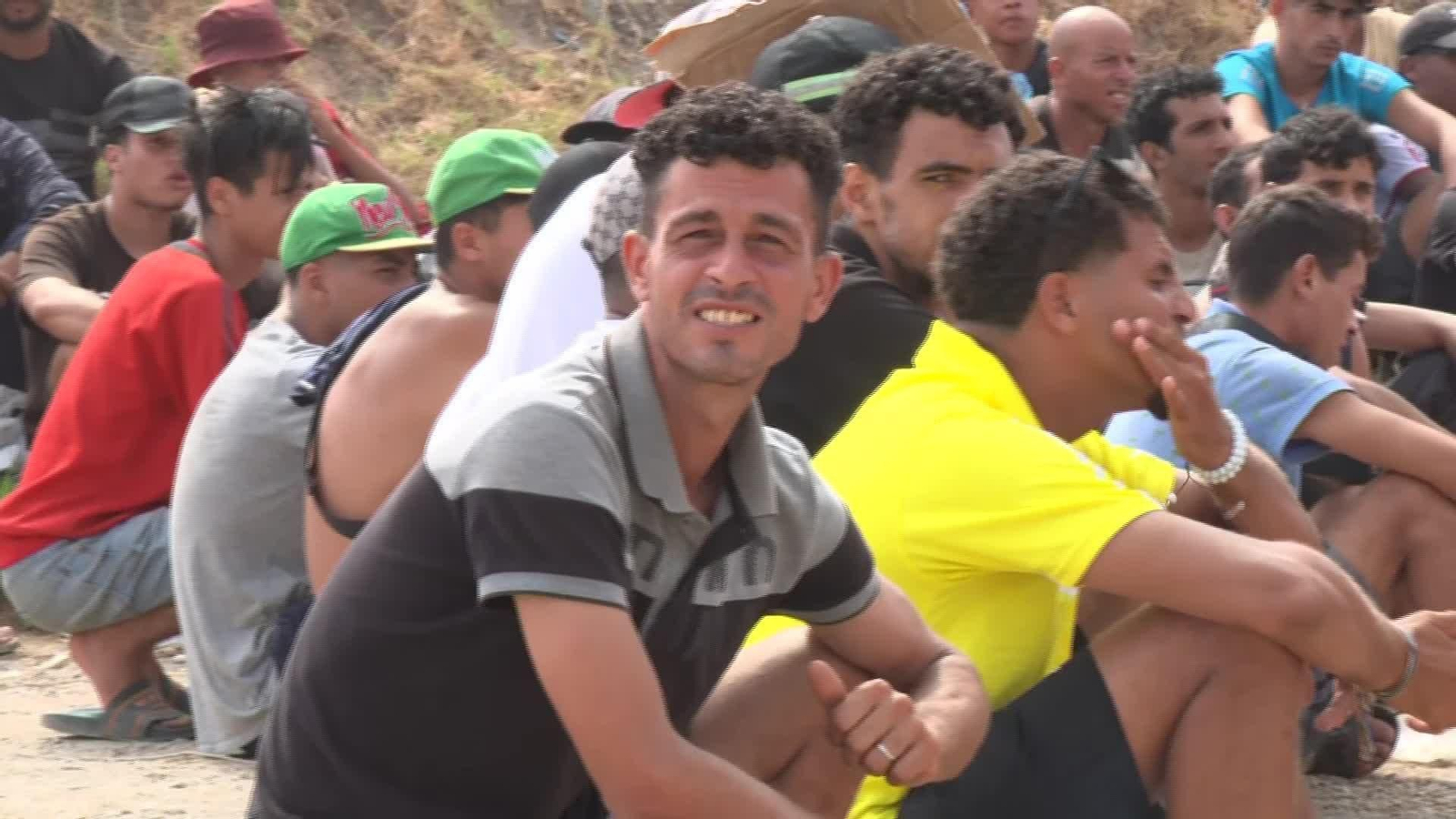 D032-CEUTA MARROQUIES PIDEN ASILO Y RENIEGAN DE MARRUECOS