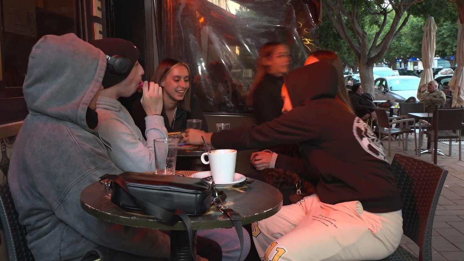 J003-EDI VARIOS EL SEXO EN LOS JOVENES