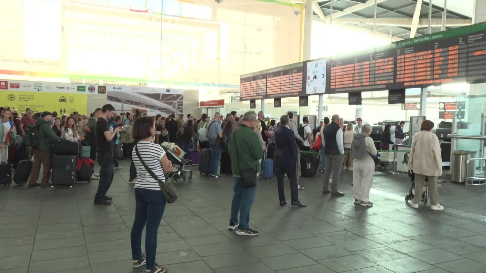 V053-VALENCIA OUIGO CANCELA TRENES