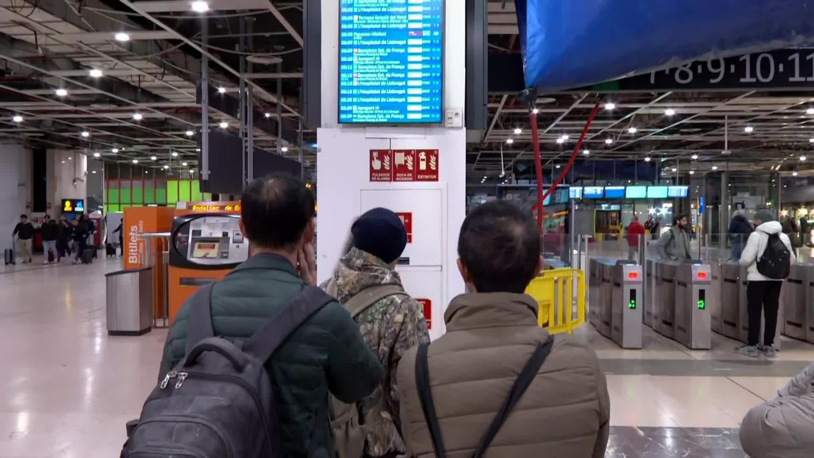 V027-BARCELONA SANTS SITUACION RODALIES