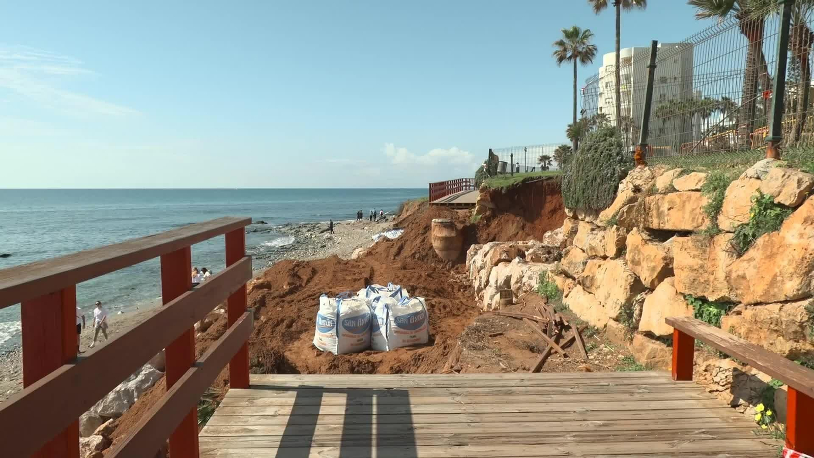 D027-MALAGA PLAYAS MIJAS RESTAURACION TRAS TEMPORALES