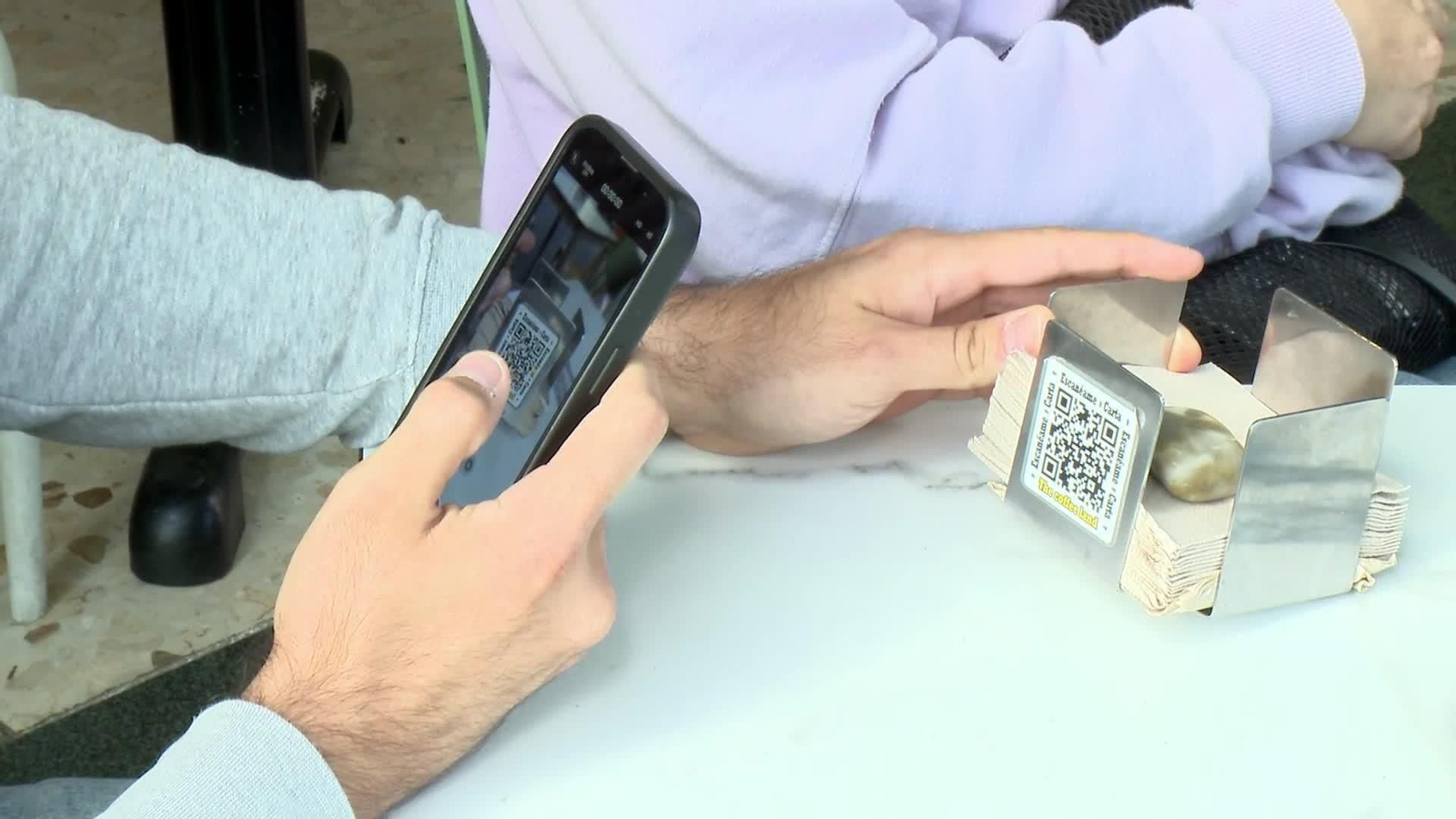 M054-EDI VARIOS LA CARTA EN QR