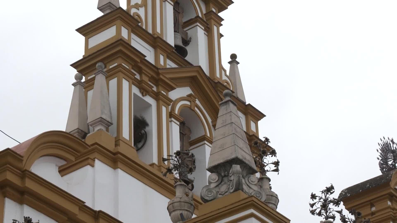 S018-SEVILLA REYES MAGOS VISITAN HOSPITAL