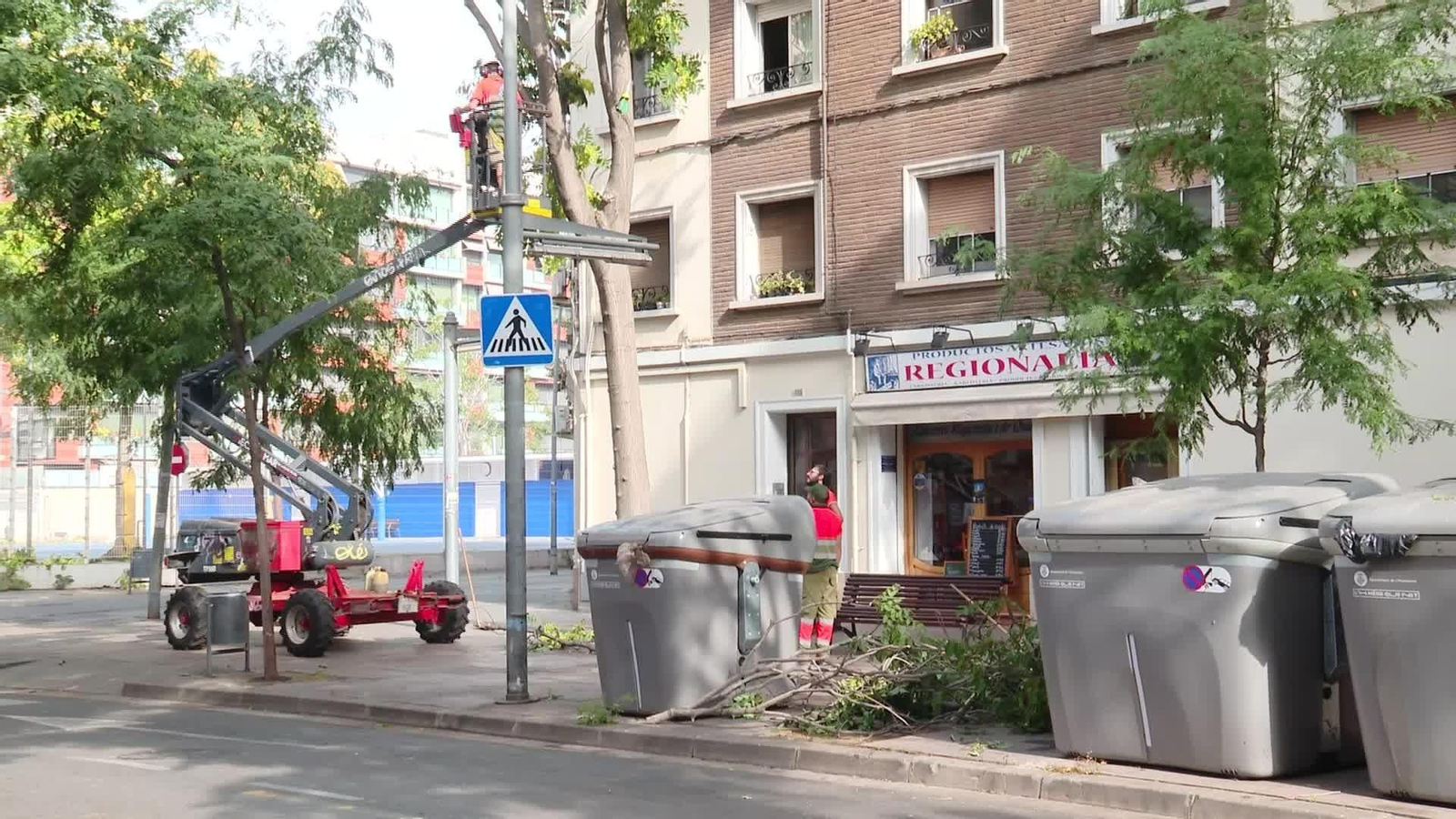 M039-BARCELONA DESTROZOS REVENTON HOSPITALET