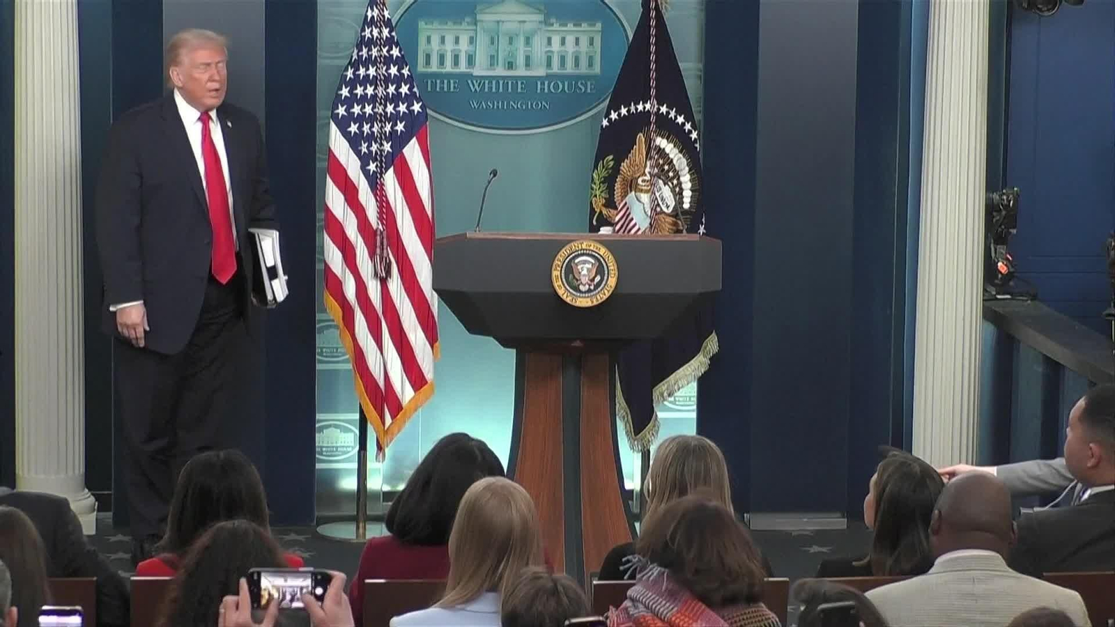 X017-EEUU TRUMP SOBRE DAVOS