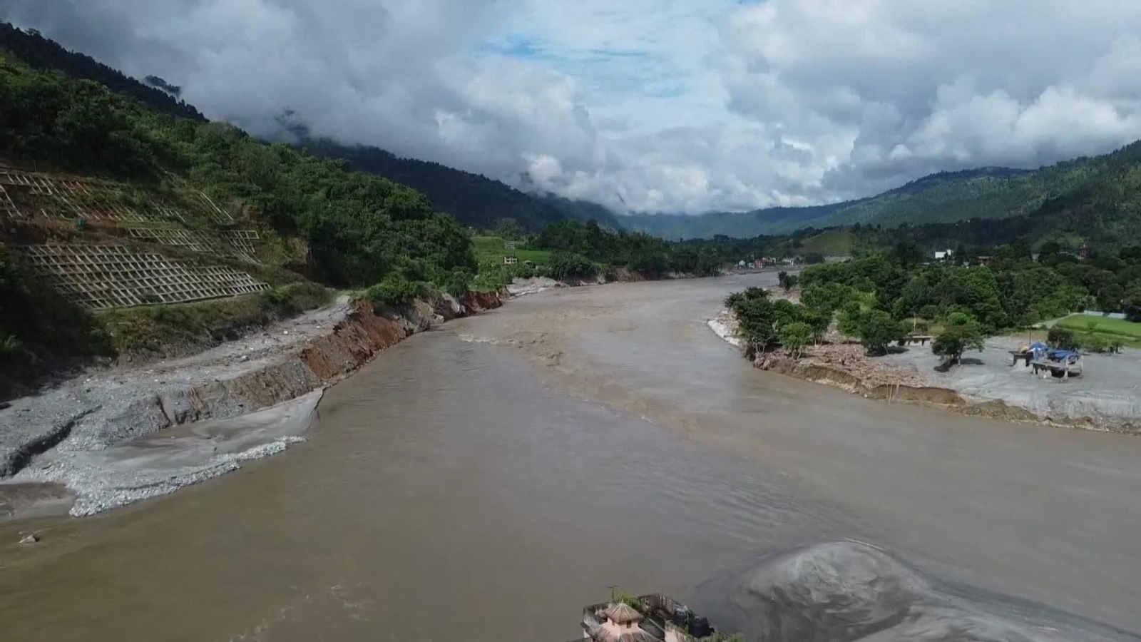 M015-NEPAL IMAGENES DRON DEVASTACION RIADA